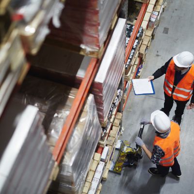 Logística industrial: um pilar estratégico para o desempenho das empresas